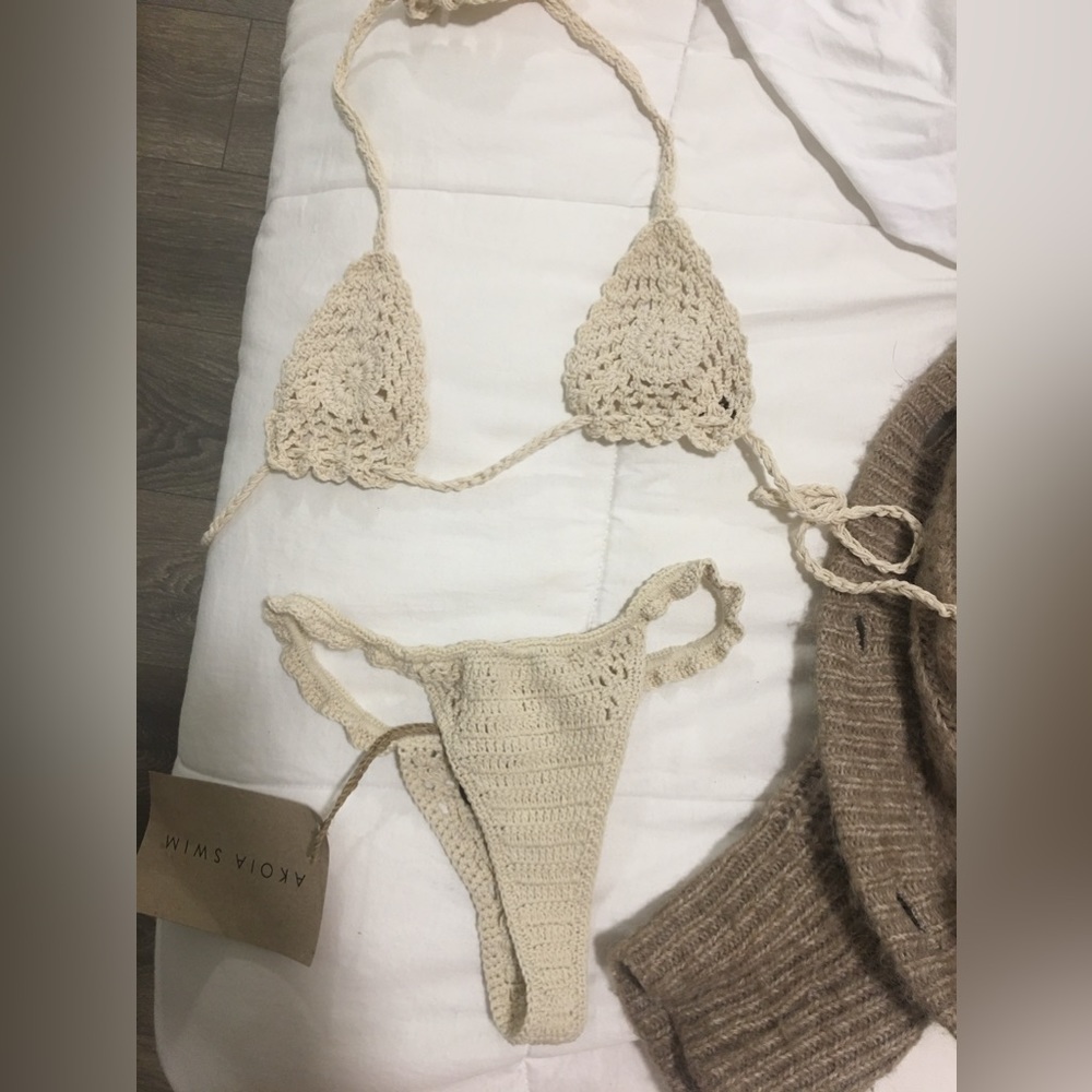 Akoia swim - never worn before (please note tag is no longer attached)